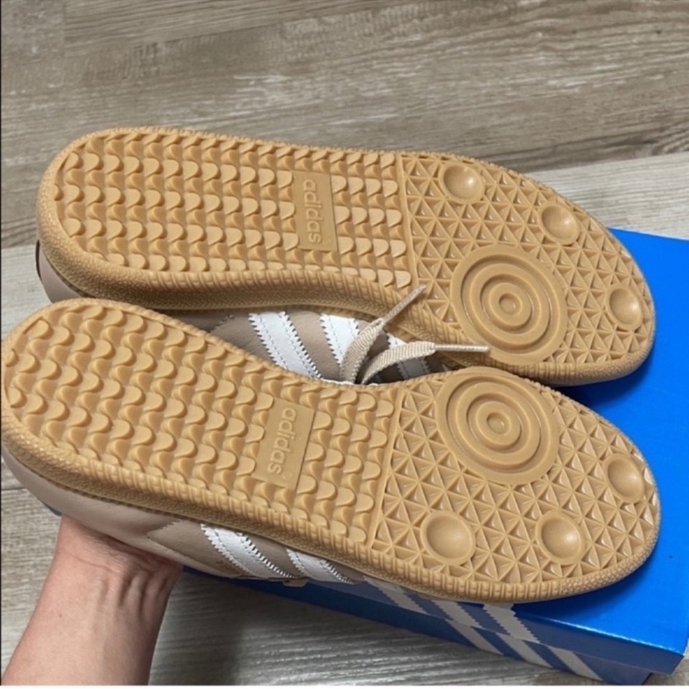 NWT Adidas Samba OG Wonder Taupe with White - Picture 5 of 5
